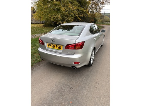 2.5 250 SE Saloon 4dr Petrol Automatic (214 g/km, 204 bhp)