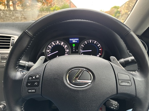 2.5 250 SE Saloon 4dr Petrol Automatic (214 g/km, 204 bhp)