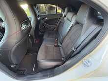 Mercedes-Benz A-Class A180 Blueefficiency Sport