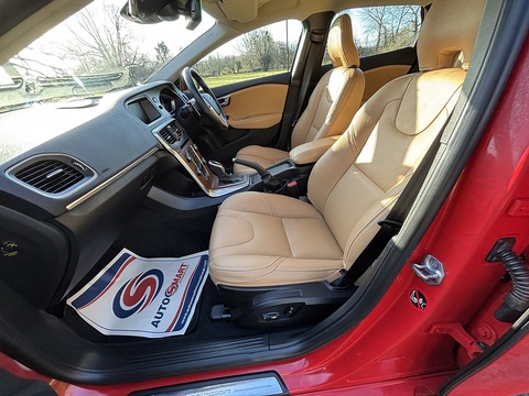 T3 Inscription 1.5 5dr Hatchback Automatic Petrol