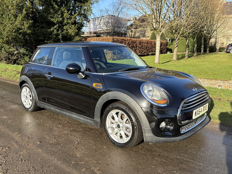 Mini Cooper 1.5 3dr Hatchback Automatic Petrol