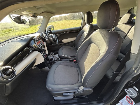 Cooper 1.5 3dr Hatchback Automatic Petrol