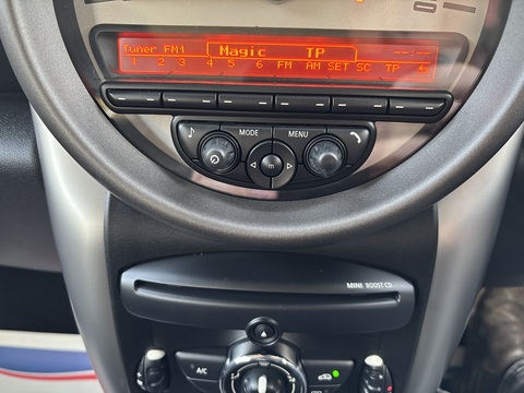 One 1.6 5dr Hatchback Automatic Petrol