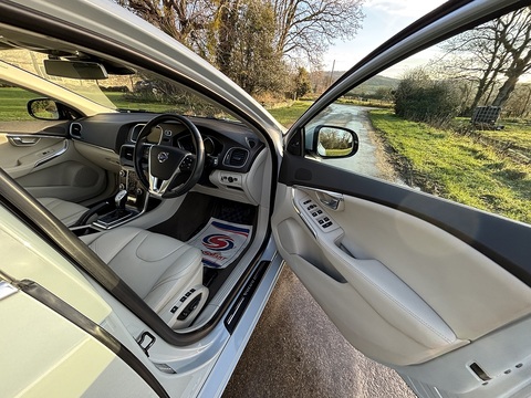 T4 Se 1.6 5dr Hatchback Automatic Petrol