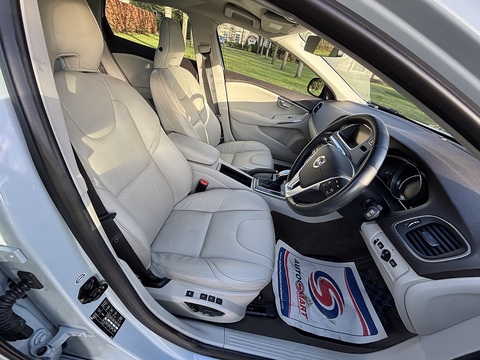 T4 Se 1.6 5dr Hatchback Automatic Petrol