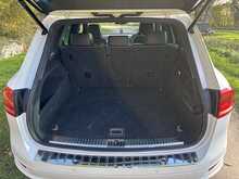 Volkswagen Touareg TDI V6 BlueMotion Tech R-Line