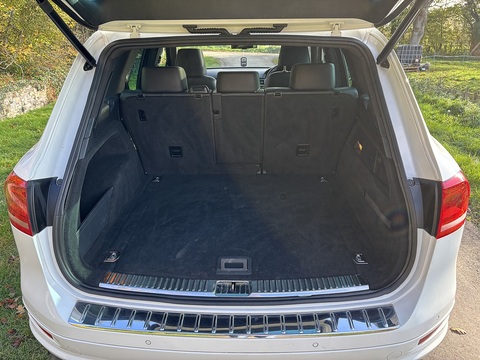 3.0 TDI V6 BlueMotion Tech R-Line SUV 5dr Diesel Tiptronic 4WD Euro 5 (s/s) (245 ps)