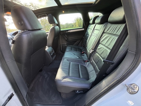 3.0 TDI V6 BlueMotion Tech R-Line SUV 5dr Diesel Tiptronic 4WD Euro 5 (s/s) (245 ps)