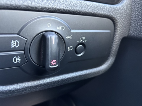 3.0 TDI V6 BlueMotion Tech R-Line SUV 5dr Diesel Tiptronic 4WD Euro 5 (s/s) (245 ps)