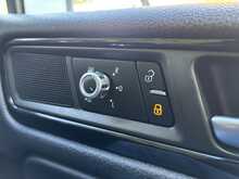 Volkswagen Touareg TDI V6 BlueMotion Tech R-Line