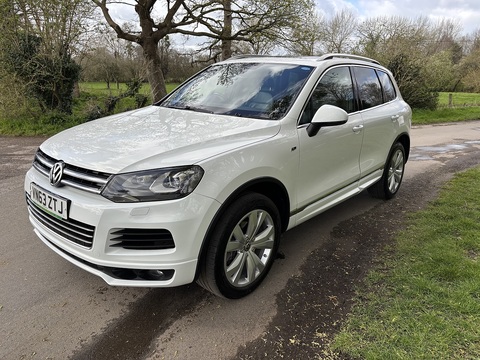 3.0 TDI V6 BlueMotion Tech R-Line SUV 5dr Diesel Tiptronic 4WD Euro 5 (s/s) (245 ps)