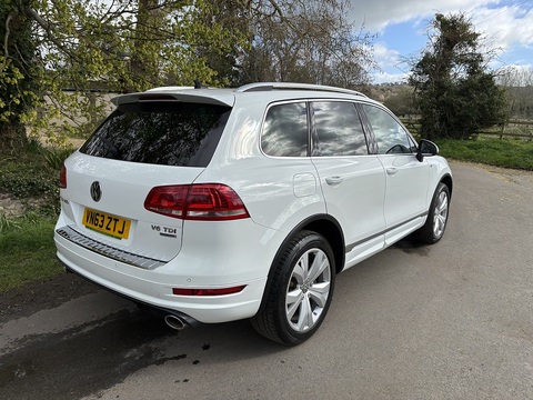 3.0 TDI V6 BlueMotion Tech R-Line SUV 5dr Diesel Tiptronic 4WD Euro 5 (s/s) (245 ps)