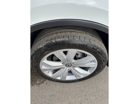 3.0 TDI V6 BlueMotion Tech R-Line SUV 5dr Diesel Tiptronic 4WD Euro 5 (s/s) (245 ps)