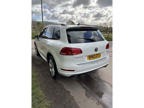 3.0 TDI V6 BlueMotion Tech R-Line SUV 5dr Diesel Tiptronic 4WD Euro 5 (s/s) (245 ps)