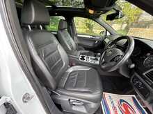 Volkswagen Touareg TDI V6 BlueMotion Tech R-Line