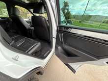 Volkswagen Touareg TDI V6 BlueMotion Tech R-Line