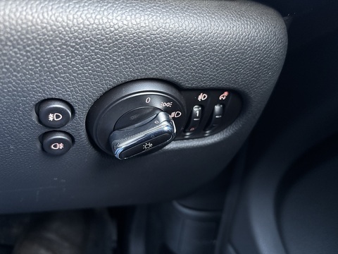 One 1.2 3dr Hatchback Automatic Petrol