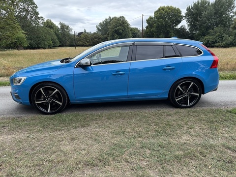 3.0 T6 R-Design Estate 5dr Petrol Geartronic AWD Euro 5 (304 ps)