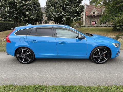 3.0 T6 R-Design Estate 5dr Petrol Geartronic AWD Euro 5 (304 ps)