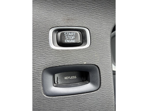 3.0 T6 R-Design Estate 5dr Petrol Geartronic AWD Euro 5 (304 ps)