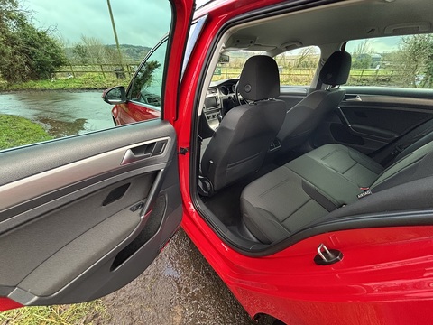 S Tsi Dsg 1.2 5dr Estate Semi Auto Petrol