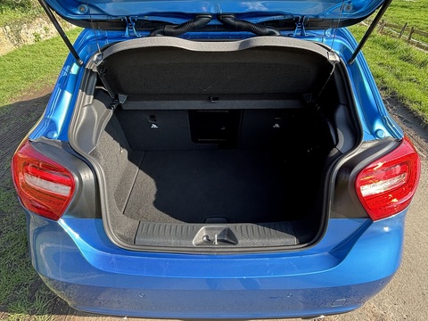 A180 Blueefficiency Sport 1.6 5dr Hatchback Automatic Petrol