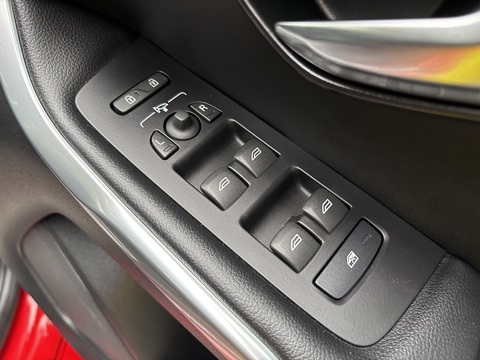 T3 Se 1.5 5dr Hatchback Automatic Petrol