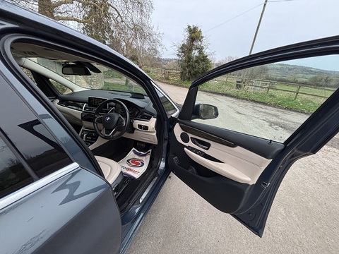 220I Luxury Gran Tourer 2.0 5dr Estate 2015 Petrol