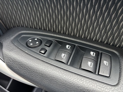 118I Se 1.5 5dr Hatchback Automatic Petrol