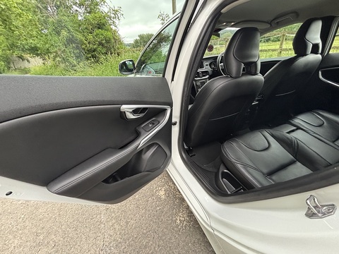T4 Se 1.6 5dr Hatchback Automatic Petrol