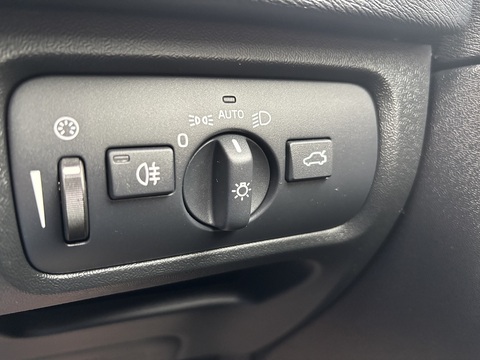 T4 Se 1.6 5dr Hatchback Automatic Petrol