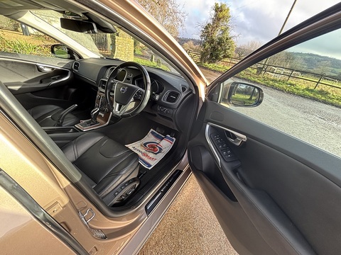 T4 Se 1.6 5dr Hatchback Automatic Petrol