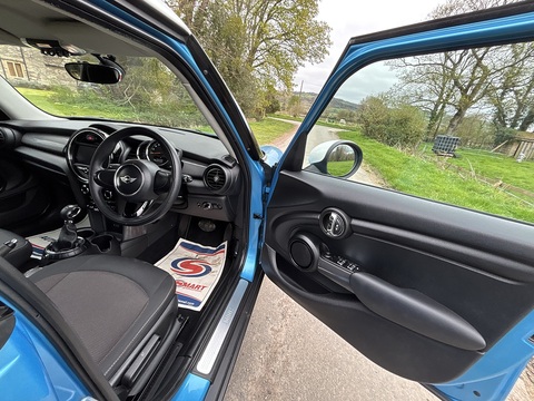 Cooper 1.5 5dr Hatchback Automatic Petrol