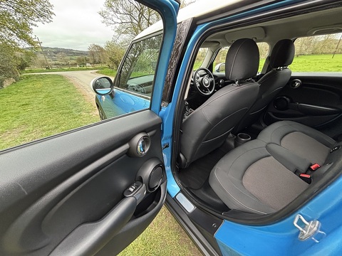 Cooper 1.5 5dr Hatchback Automatic Petrol