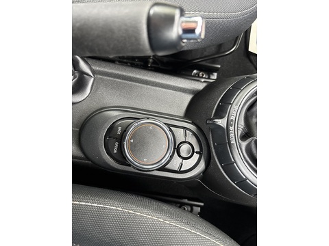 Cooper 1.5 5dr Hatchback Automatic Petrol