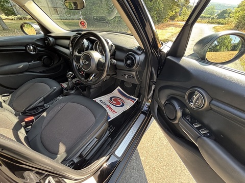 One 1.2 5dr Hatchback Automatic Petrol