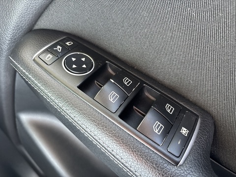 B180 Se 1.6 5dr Mpv Automatic Petrol