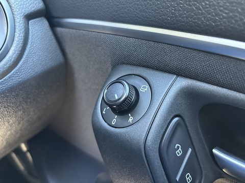 Se Tsi Dsg 1.2 5dr Hatchback Semi Auto Petrol