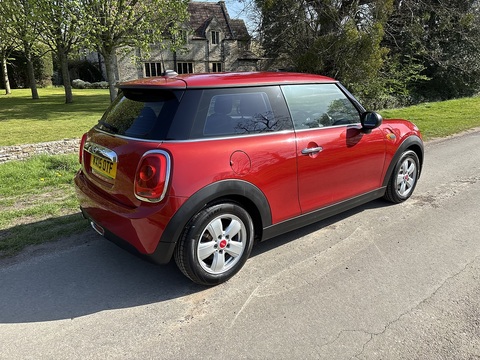 One 1.2 5dr Hatchback Automatic Petrol