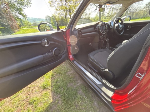 One 1.2 5dr Hatchback Automatic Petrol