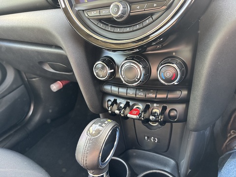 One 1.2 5dr Hatchback Automatic Petrol