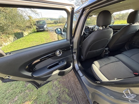 Cooper 1.5 5dr Estate Automatic Petrol