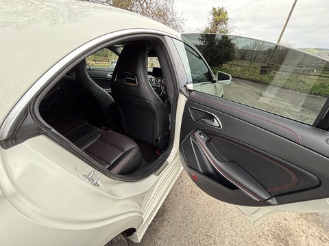 Cla 250 4Matic Amg 2.0 4dr Saloon Automatic Petrol