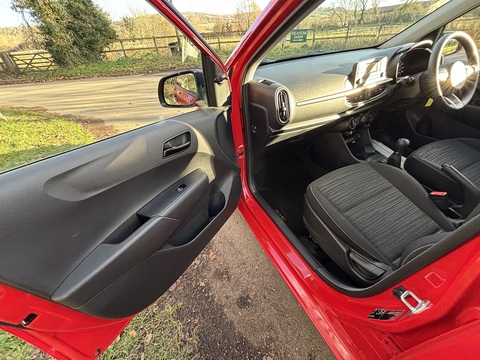 1.0 1 Hatchback 5dr Petrol Manual Euro 6 (66 bhp)