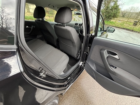 Se Tsi Dsg 1.2 5dr Hatchback Semi Auto Petrol