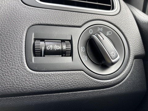 Se Tsi Dsg 1.2 5dr Hatchback Semi Auto Petrol