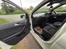 Mercedes-Benz B-Class B180 Amg Line