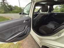 Mercedes-Benz B-Class B180 Amg Line