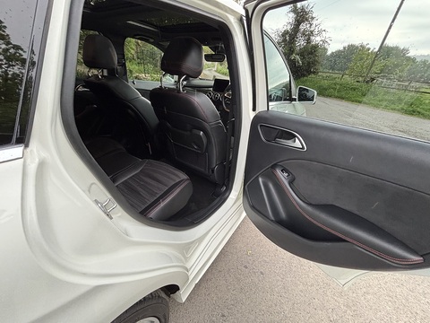 B180 Amg Line 1.6 5dr Mpv Automatic Petrol
