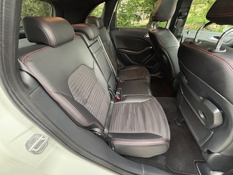 B180 Amg Line 1.6 5dr Mpv Automatic Petrol